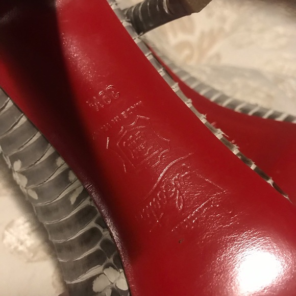 Authentic Christian Louboutin Python - Picture 5 of 12